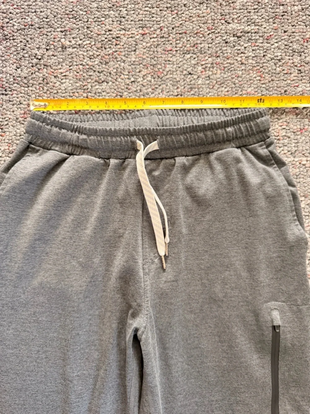 Vuori Charcoal Grey Performance Joggers Men's XS
